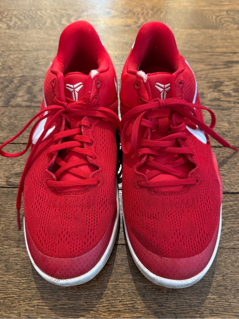 Nike • Kyrie Irving • University Red • 5.5Y
